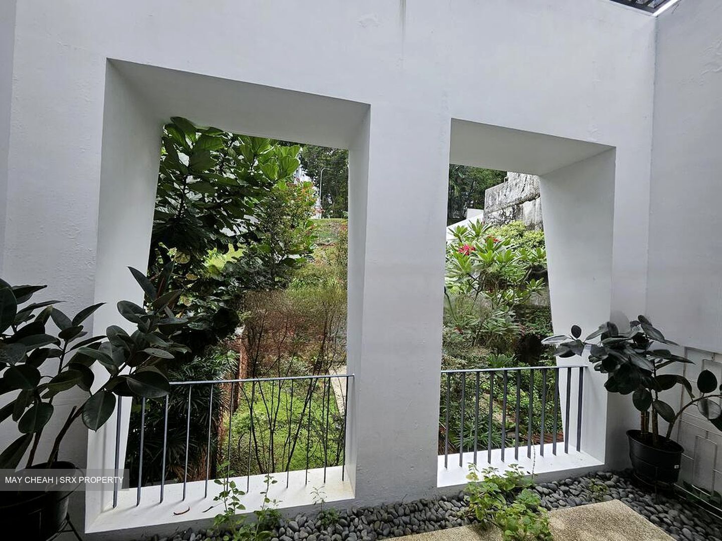 Cairnhill Road (D9), Detached #483584951